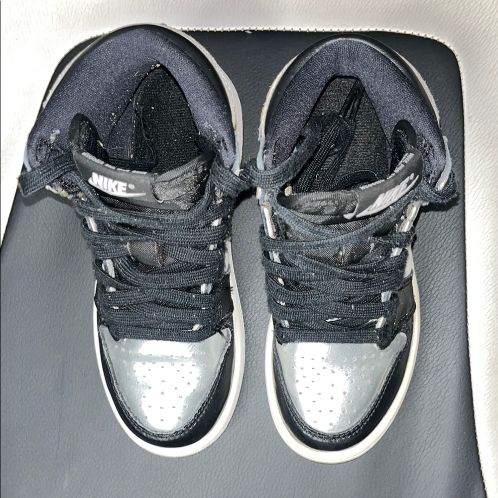 Jordan 1 Retro High OG TD Black and Silver Toe Toddler Size 11C Sneakers - Picture 3 of 17